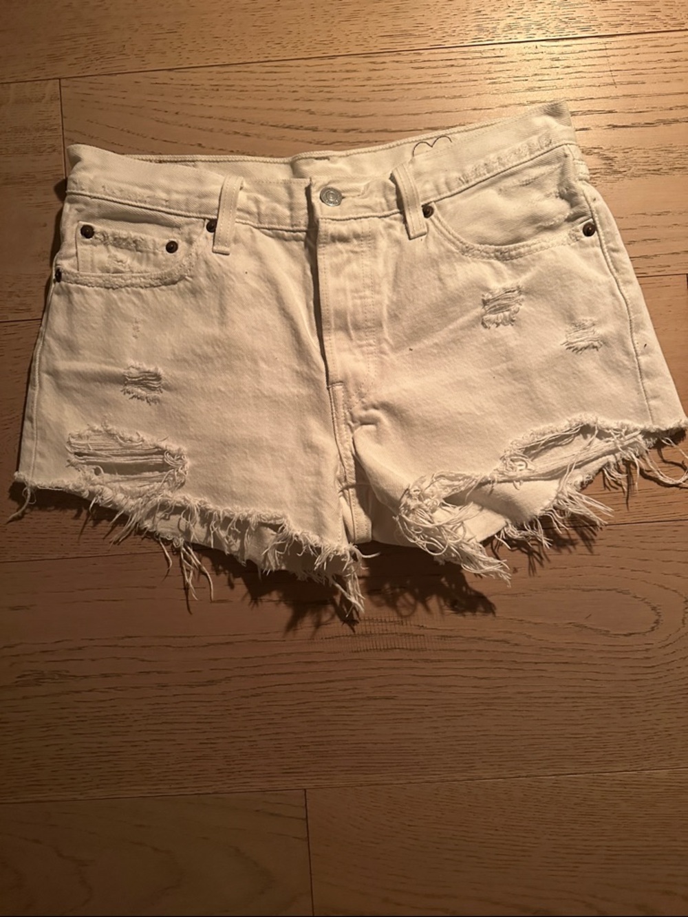 Levi's White Distressed Frayed Hem Denim Shorts